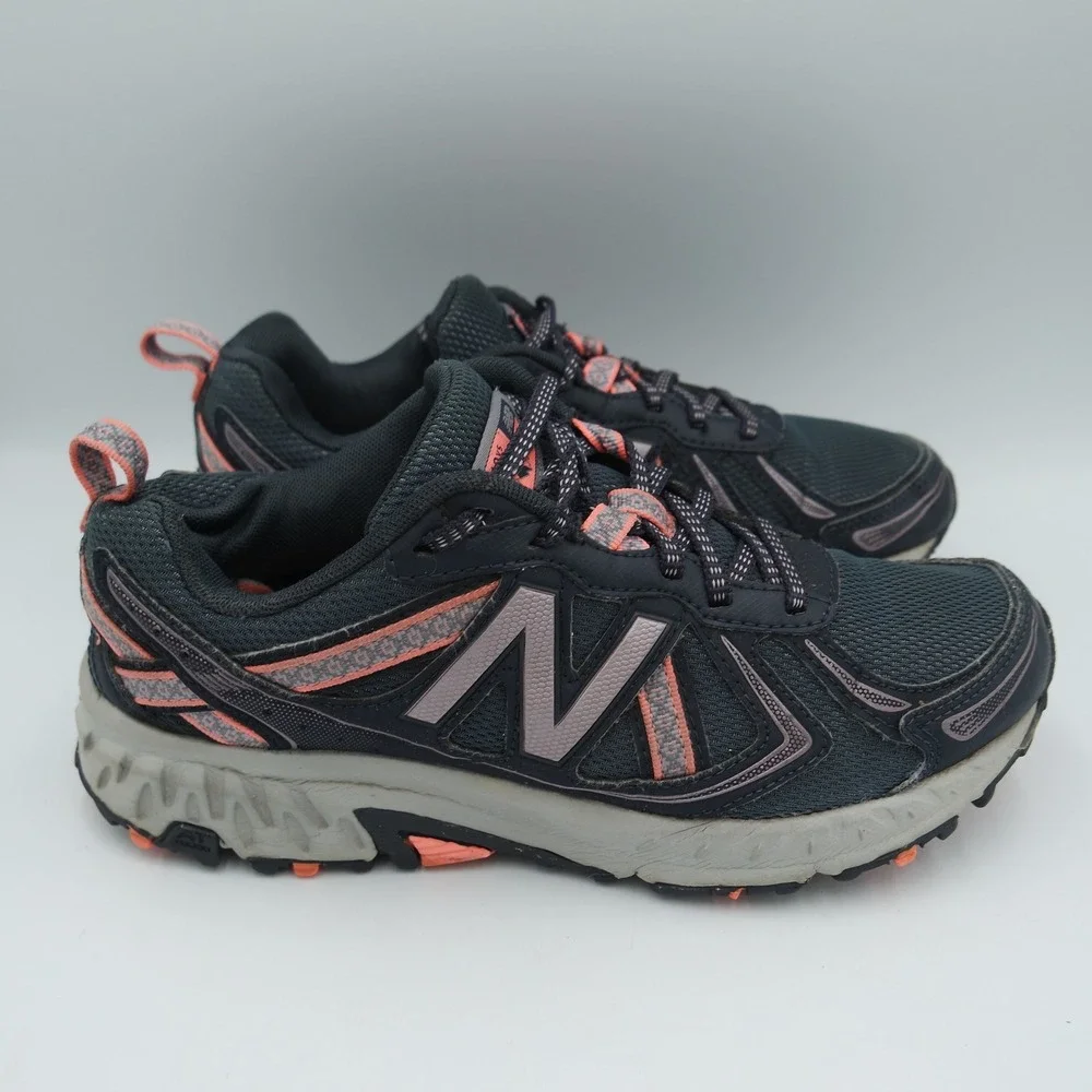 New Balance 410v5 All Terrain Trail Running Shoes Womens Grey Sneaker Size 7.5